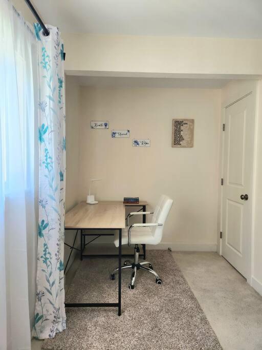 Apartamento Cozy Contemporary 2br With Sofa Bed In The Office *